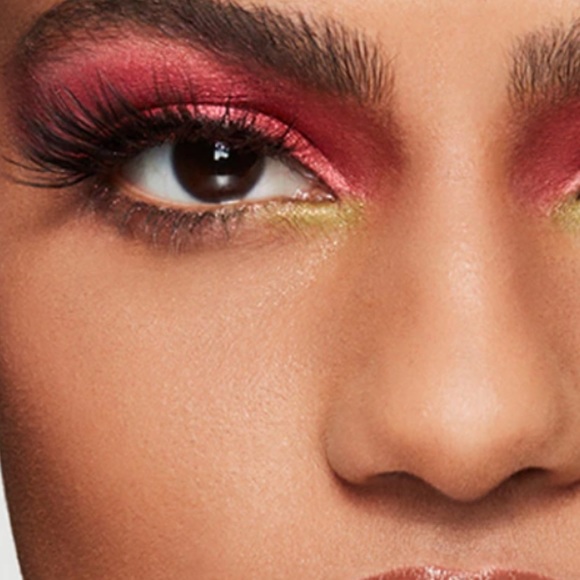 Mac Cosmetics True or False Lashes 89 Megastar Lash BNIB - Picture 3 of 9